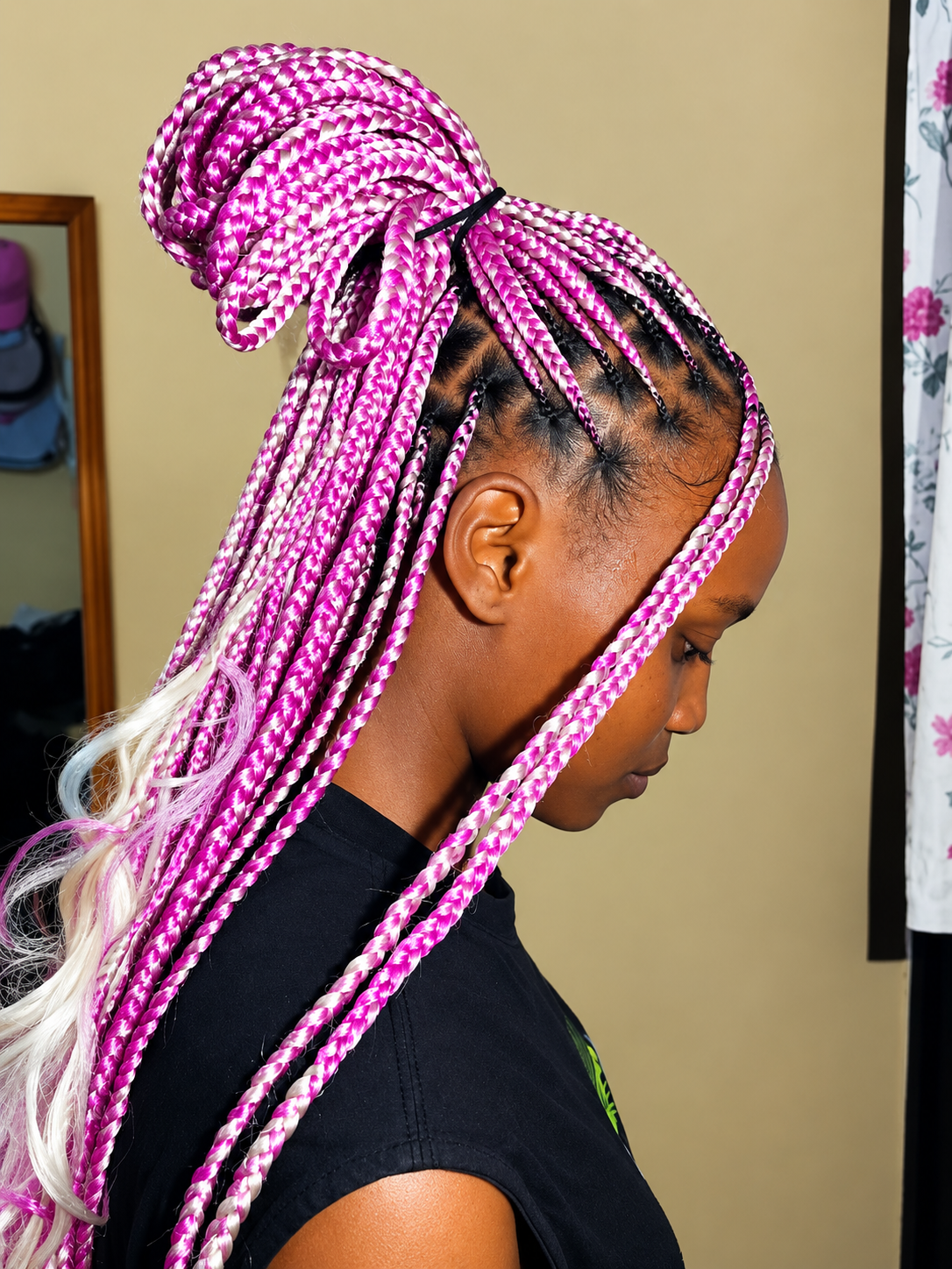 Knotless braids hairstyle